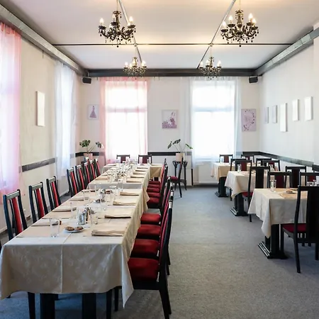 Cb Royal Hotel Ceske Budejovice