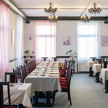 Hotel Cb Royal