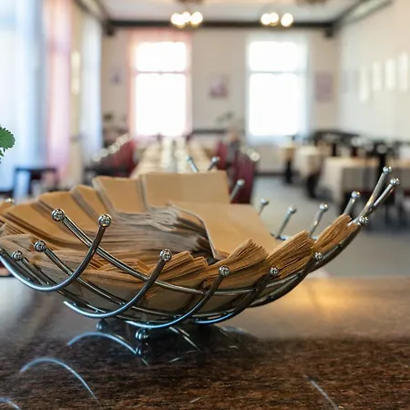 Cb Royal Hotel Ceske Budejovice