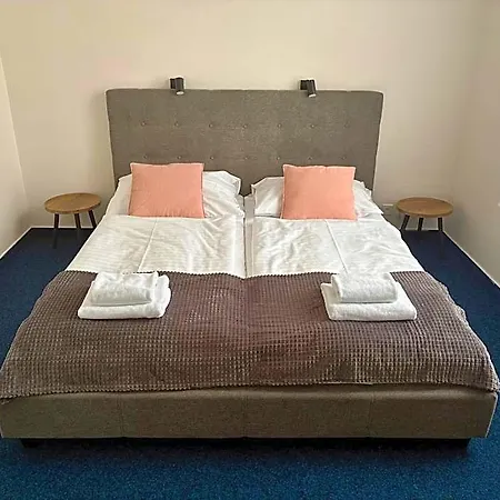 Cb Royal Hotell