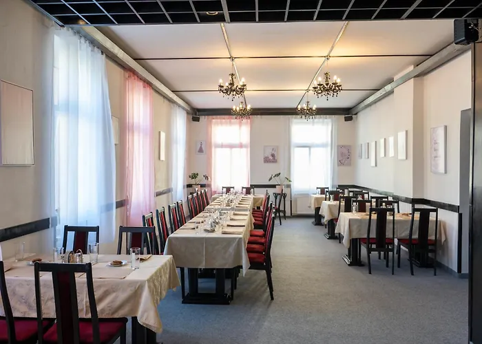Hotel Cb Royal